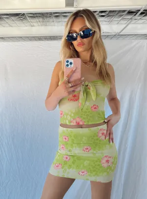 Caloola Mini Skirt Green Ruching Details Detail Focus