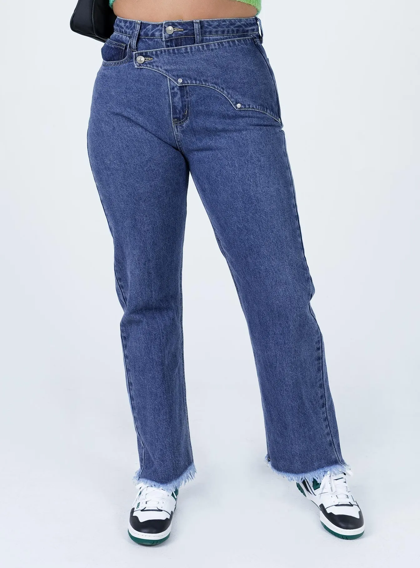 Layered Paneling Everyday Comfort Reine Yolk Detail Denim Jeans
