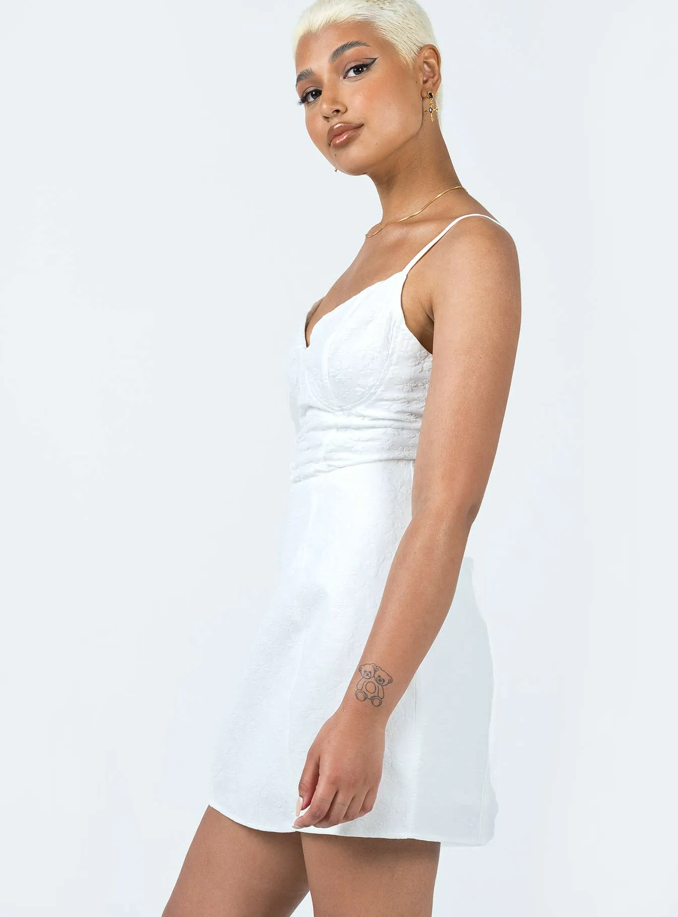 Zora Mini Dress White Vibrant Waist Flattering Shape Look