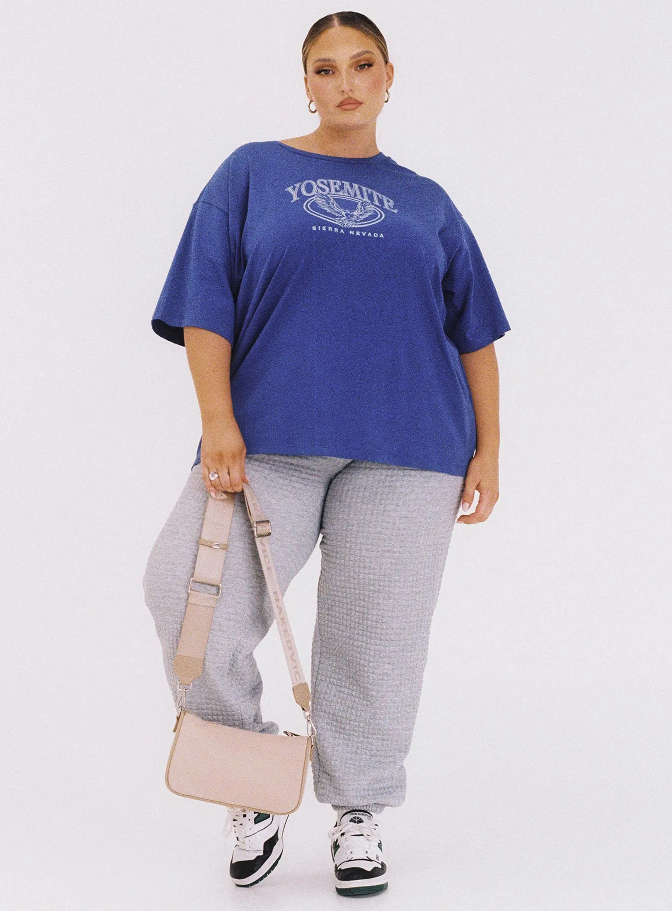 Yosemite Tee Blue Curve Sleek Look Easy Look