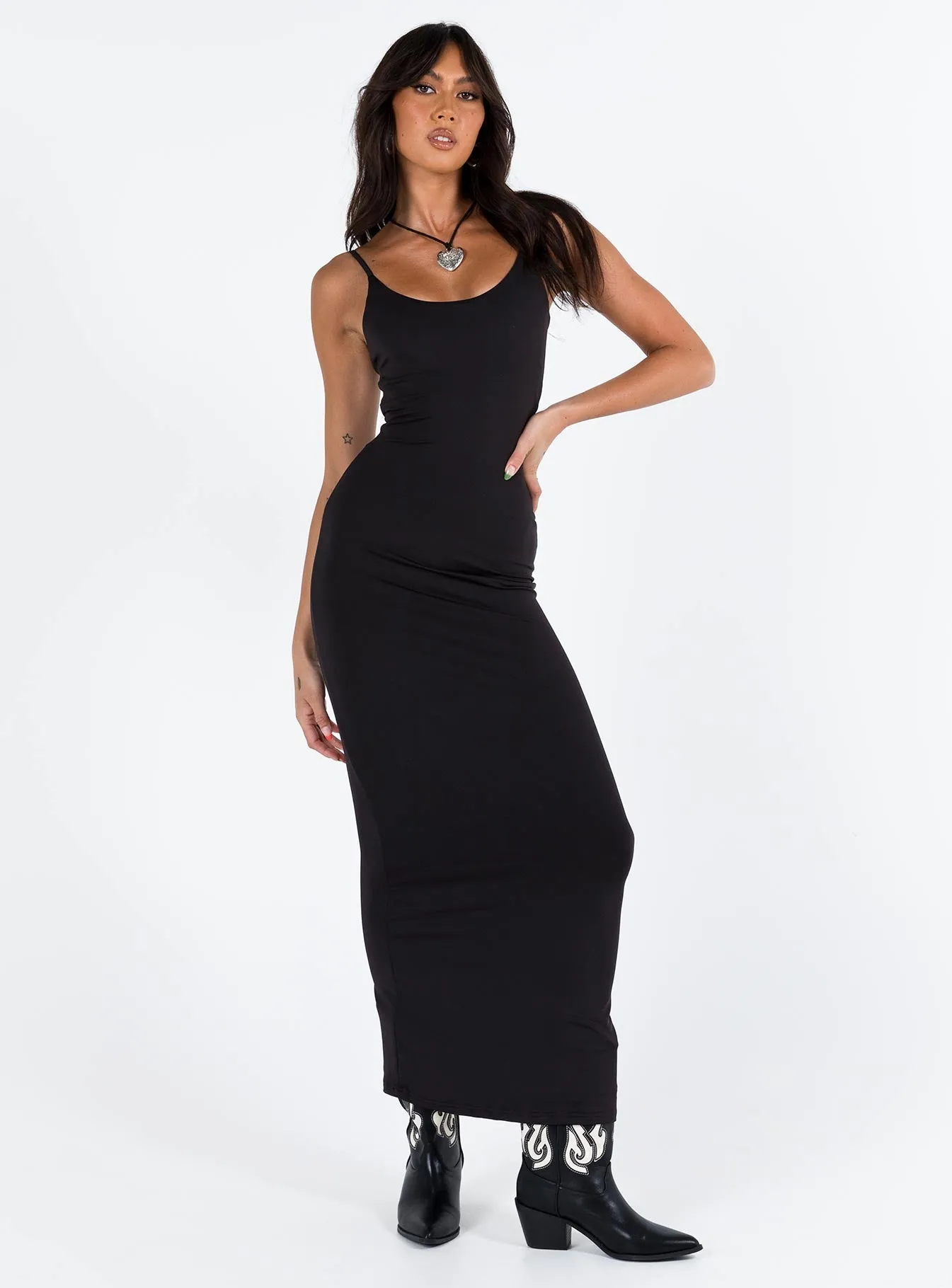 Timeless Energy Structured-Shape Riana Maxi Dress Black