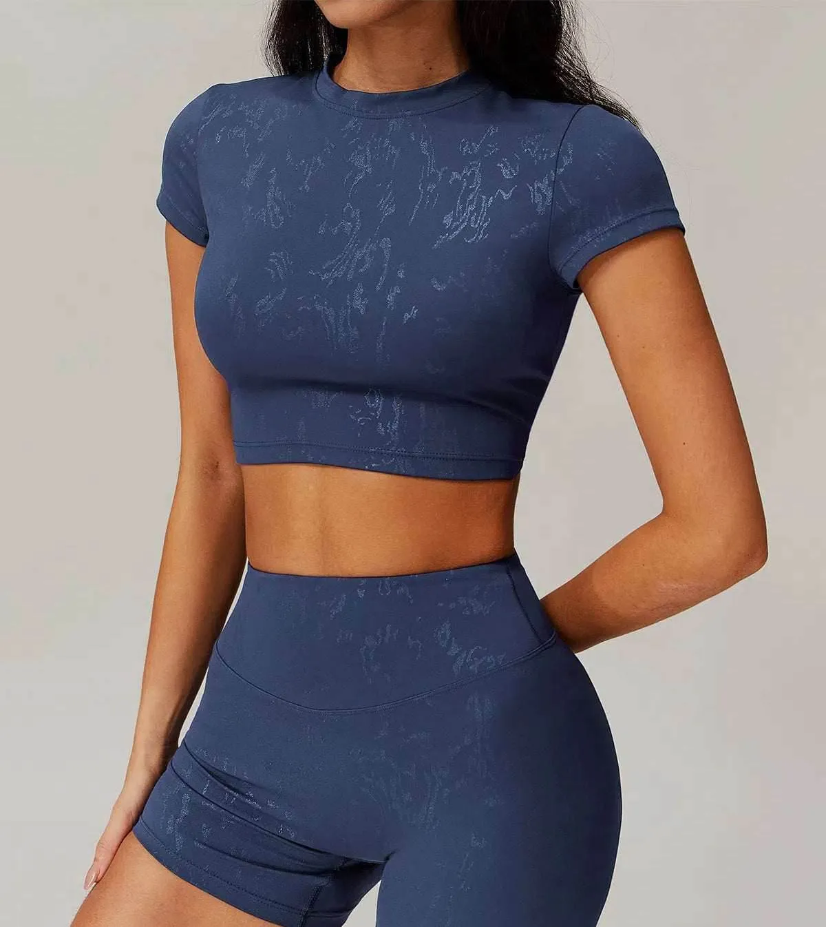 StaticFree Lining Short Sleeve Yoga Cropped T-Shirt With Gold Blocking Pattern