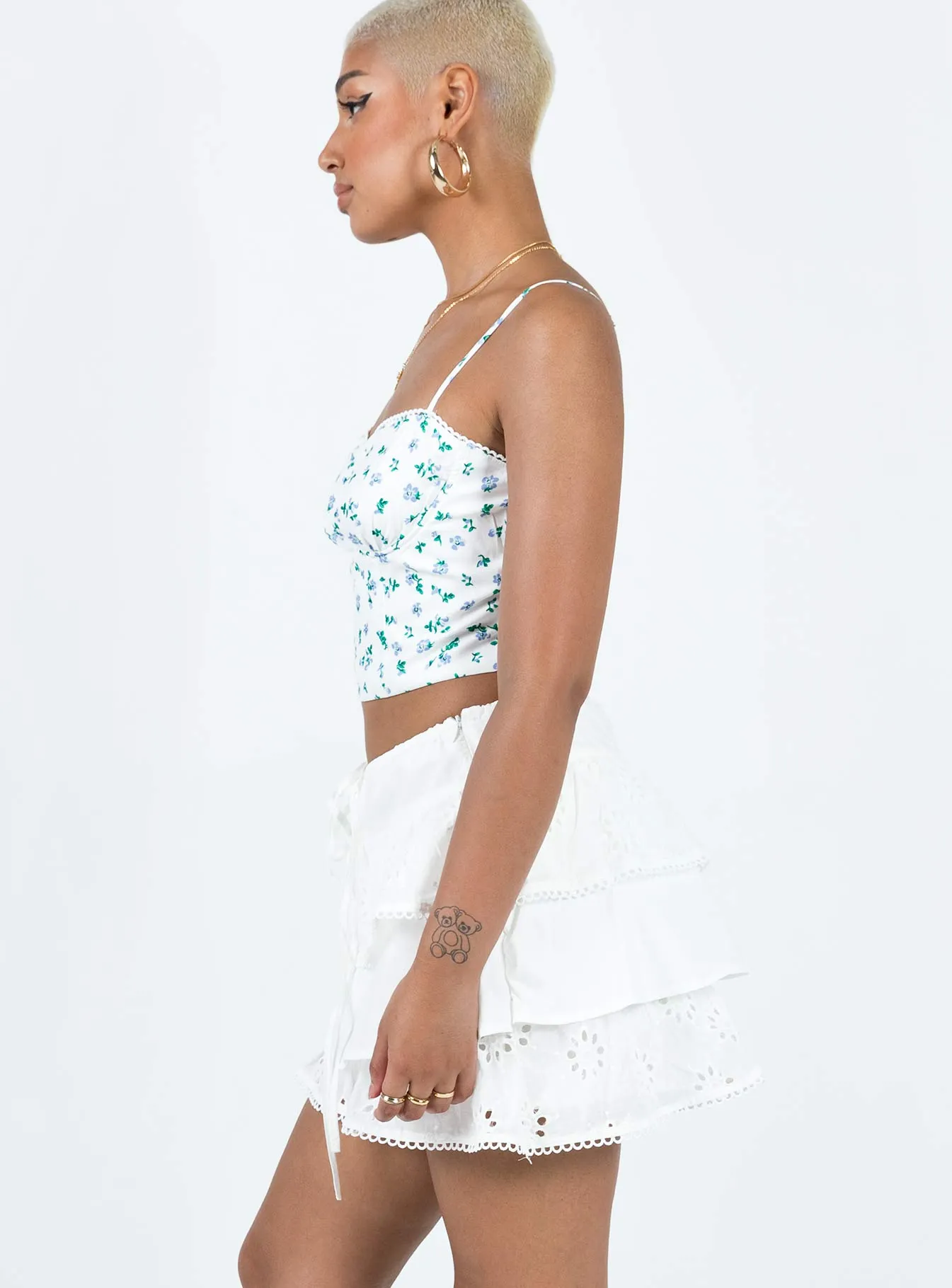 Everyday Favorite Crisp Details Malana Anglais Mini Skirt Ivory