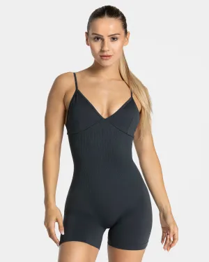 Running Outdoor Essence V-Back Covert Scrunch Shorts Jumpsuit "Ebony"