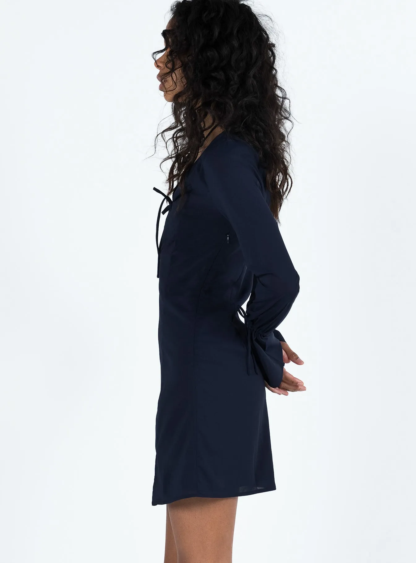Winter-Season Minimal Mood Taron Long Sleeve Mini Dress Navy