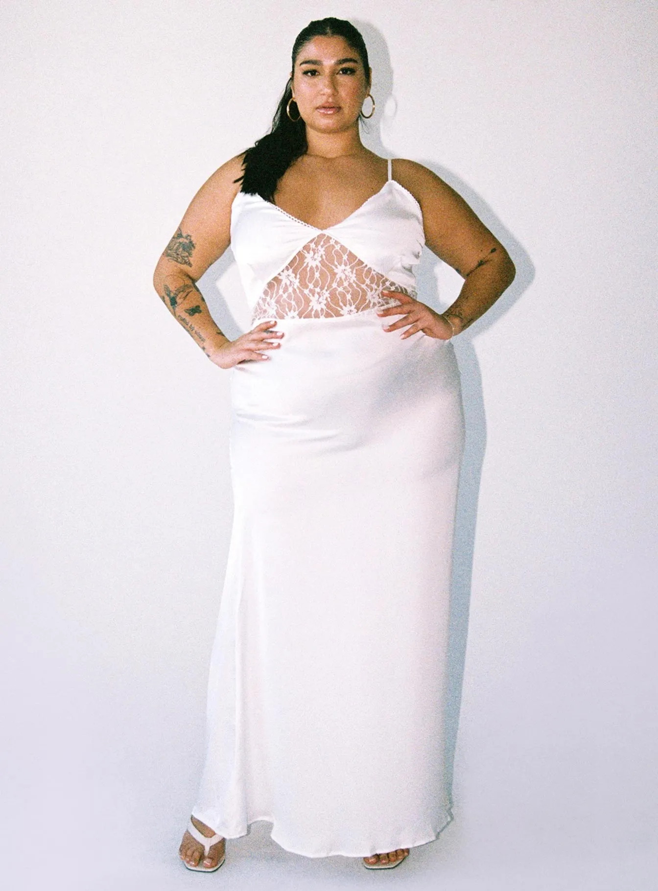 Roselle Maxi Dress White Curve Sharp Finish Light Weave