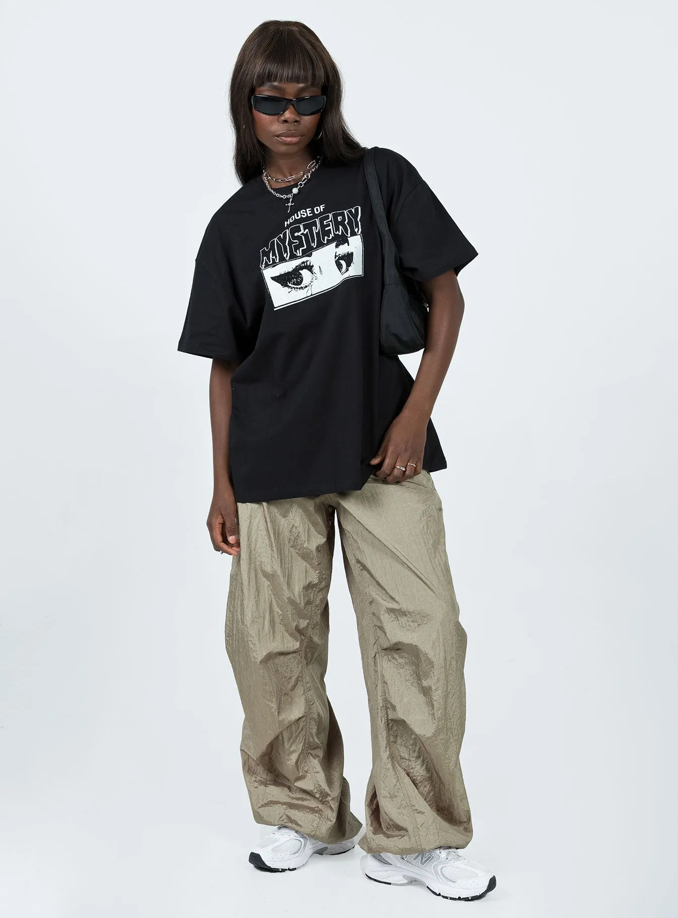 windproof House Of Mystery Oversized Tee Black