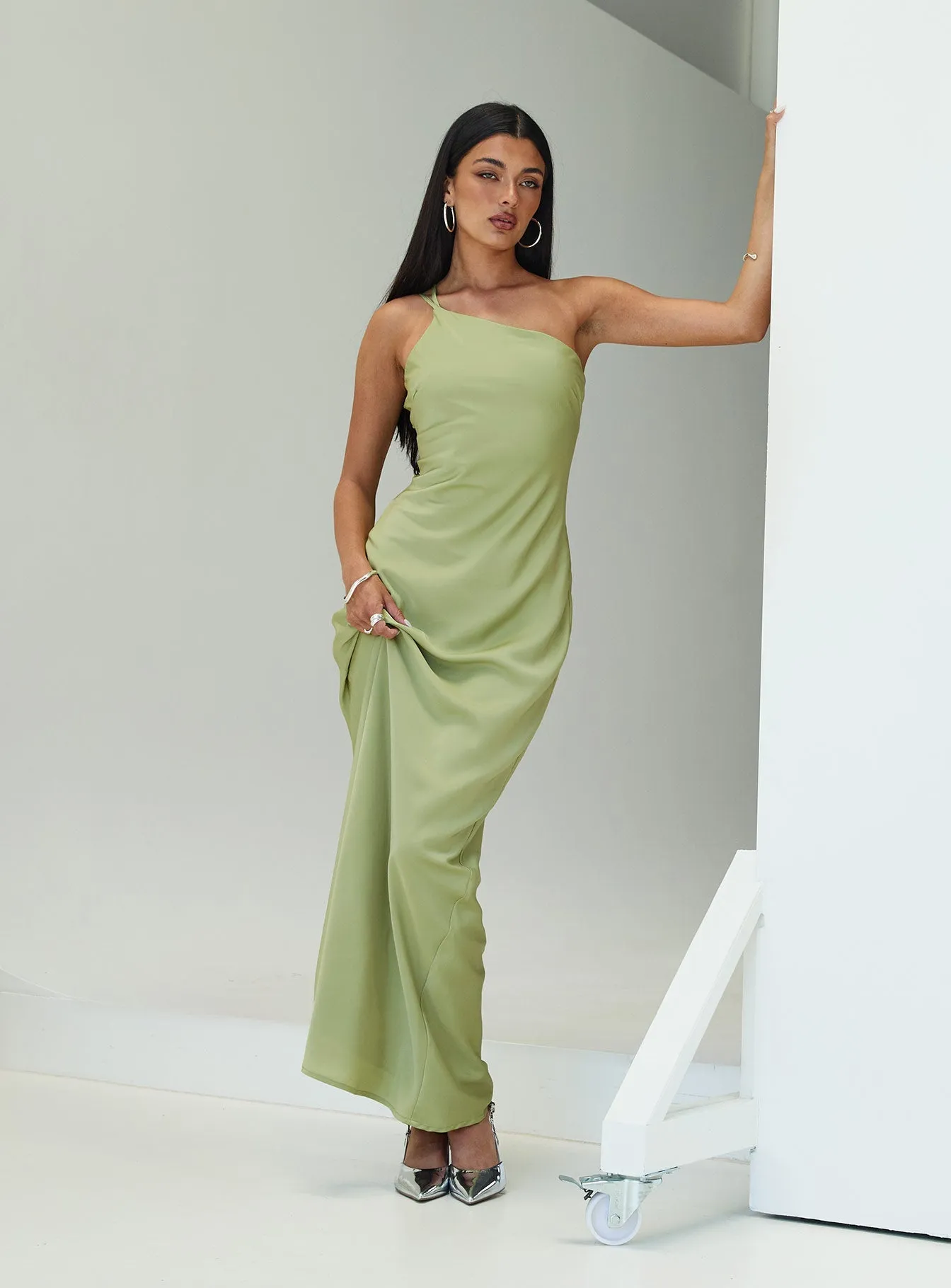 Relaxed Look Nehemiah One Shoulder Maxi Dress Green