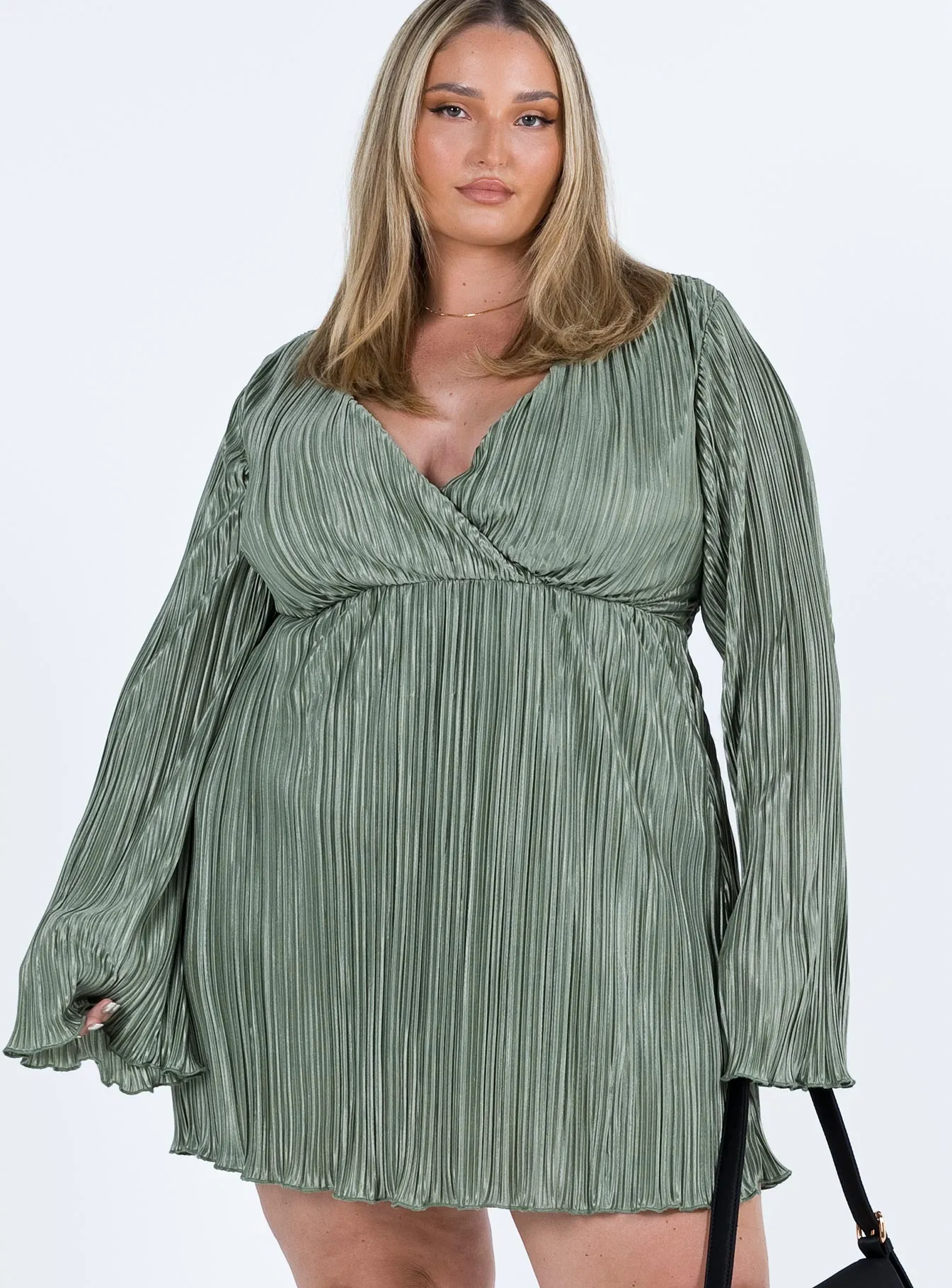 Cindie Mini Dress Green Curve Crisp Silhouette