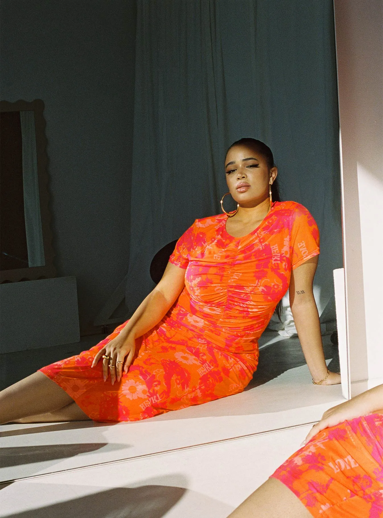 Chic Fit Wear Winter Proof Stella Midi Dress Orange Multi Curve