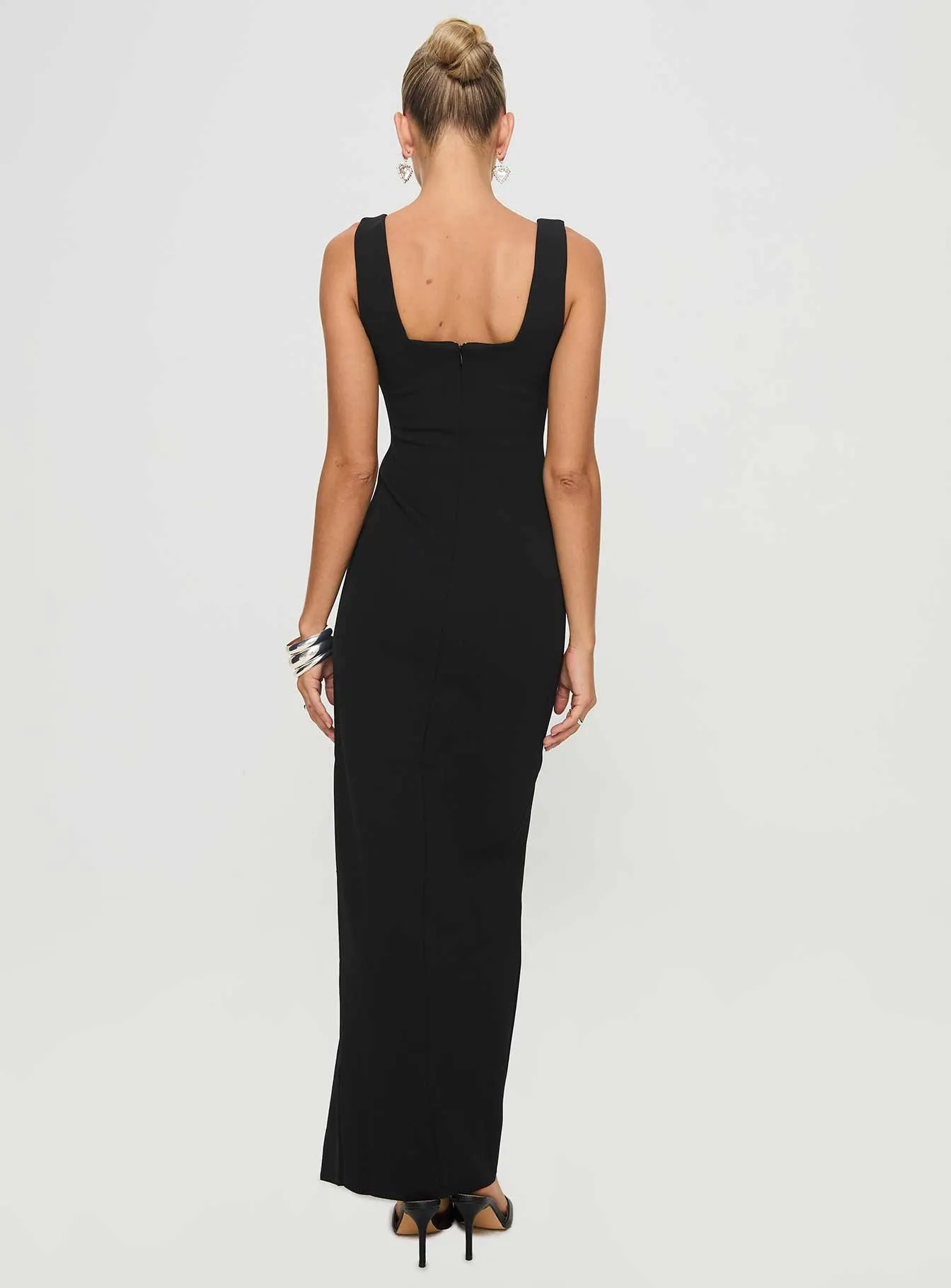 Everyday Ready Smile Glow Bombshell Maxi Dress Black