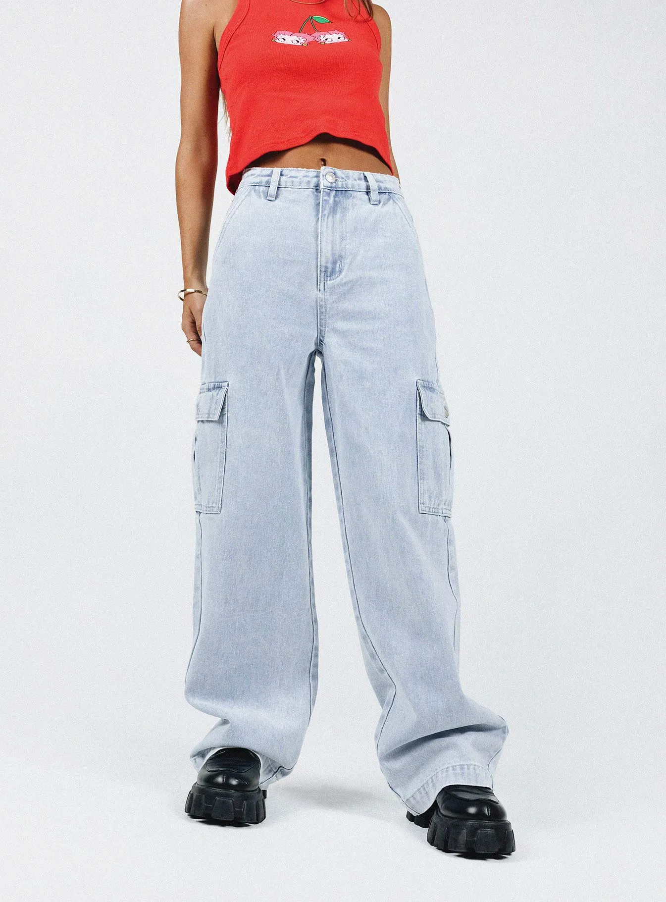 Marylou Cargo Jeans Light Wash Denim Low Maintenance Wonder Core