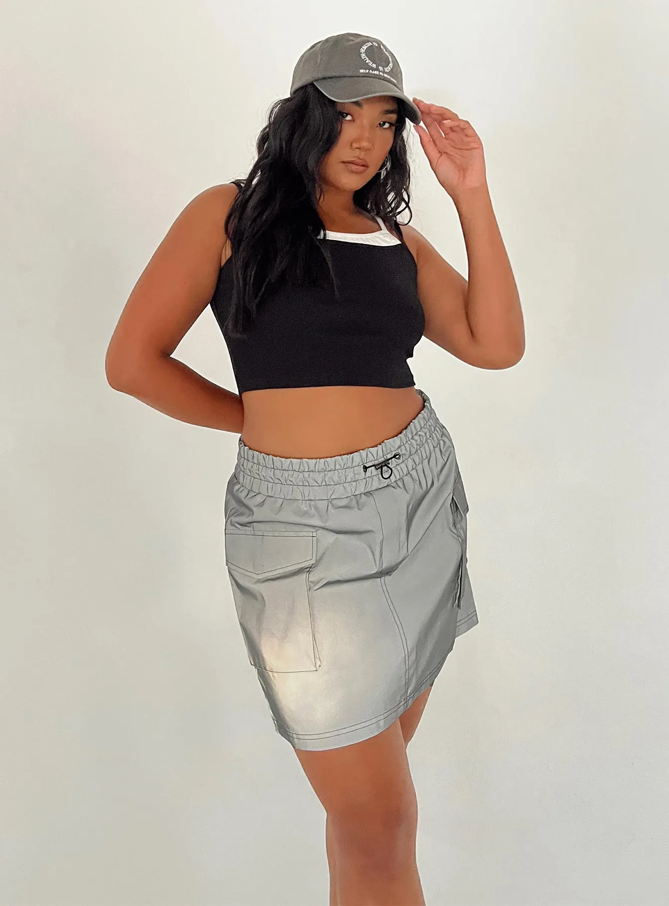 Balanced Outfit Leyana Cargo Mini Skirt Grey