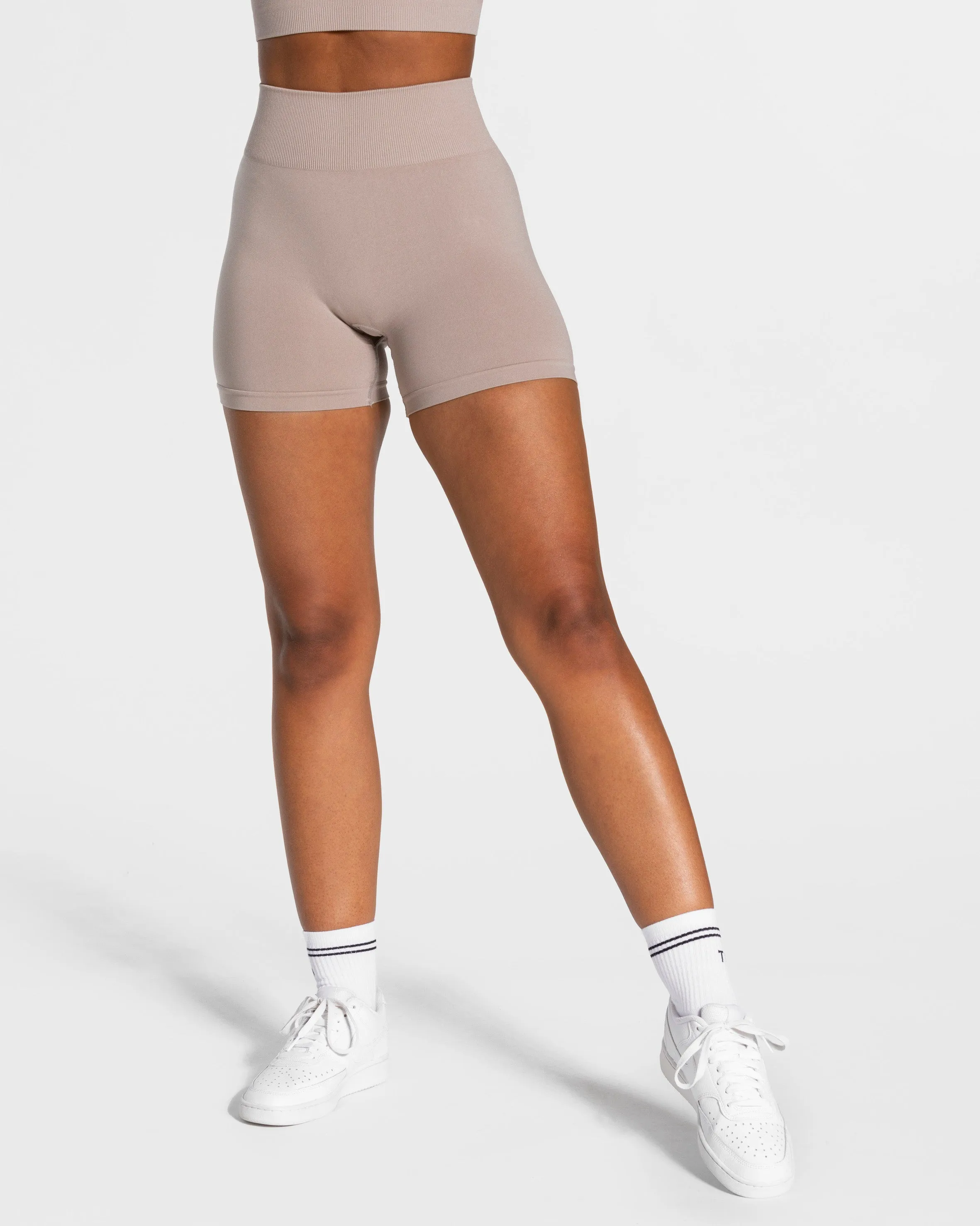 Effortless Movement Cozy Comfort Fit Timeless Scrunch Shorts "Dust"