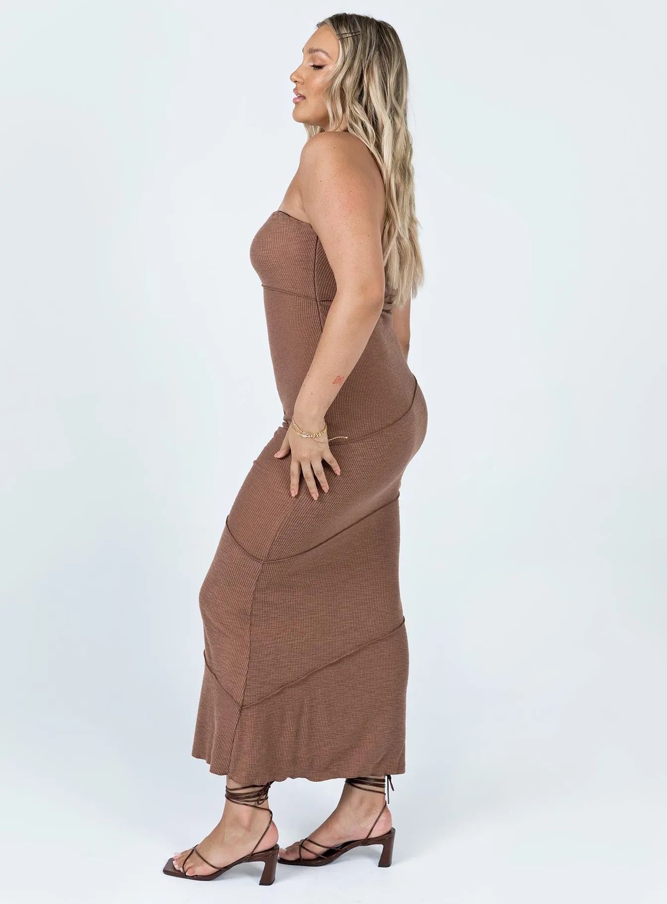 Oscar Midi Dress Brown Flattering Waist Design Fit