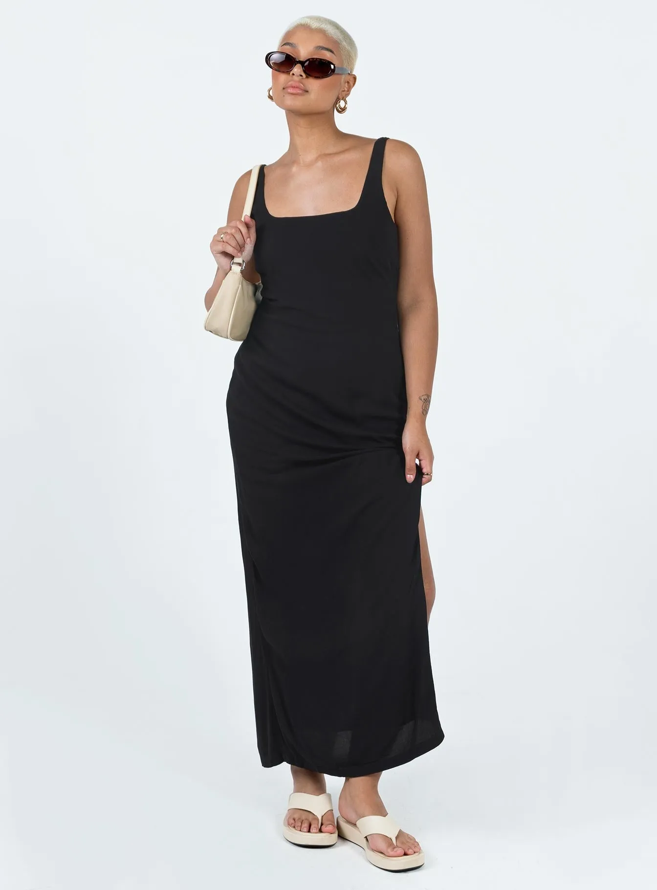 Shanaeya 90s Maxi Dress Black Bride Side Sporty Look