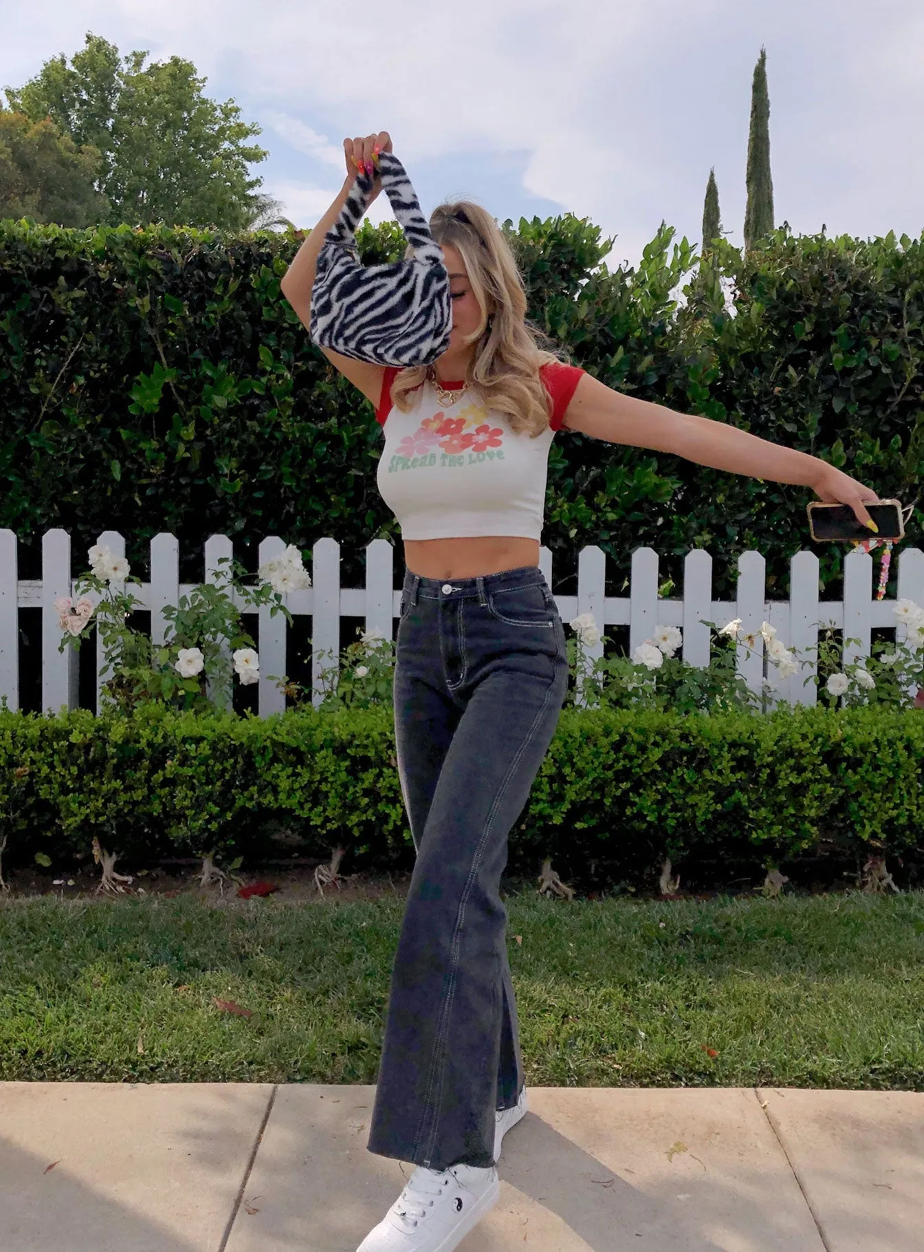 Compact Stitch Pattern Spread The Love Graphic Top White