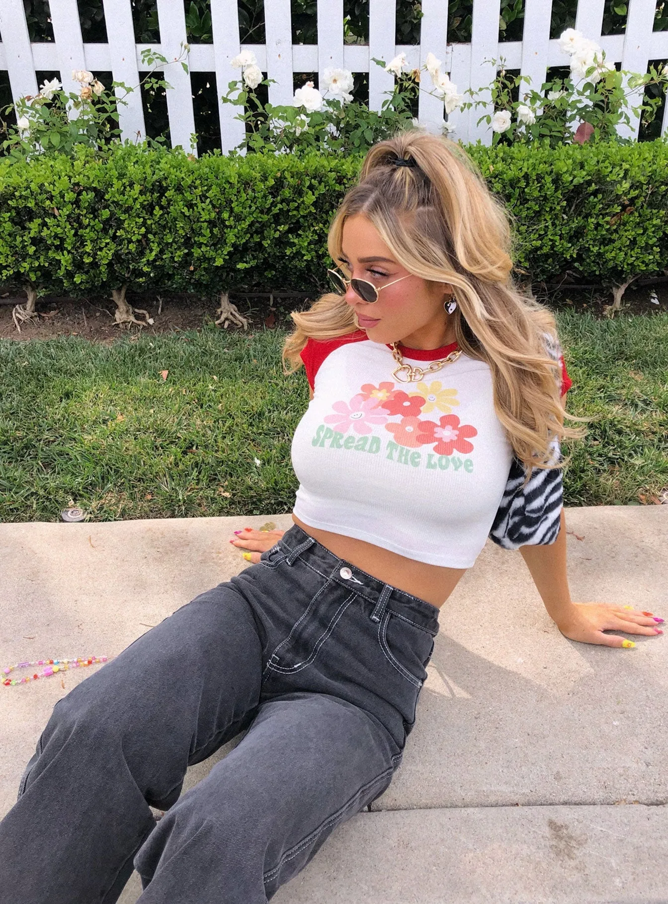 Spread The Love Graphic Top White Stretch Material