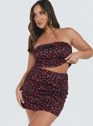 Moisture Wicking Textile Scalloped Edge Chadwick Mini Skirt Black Floral