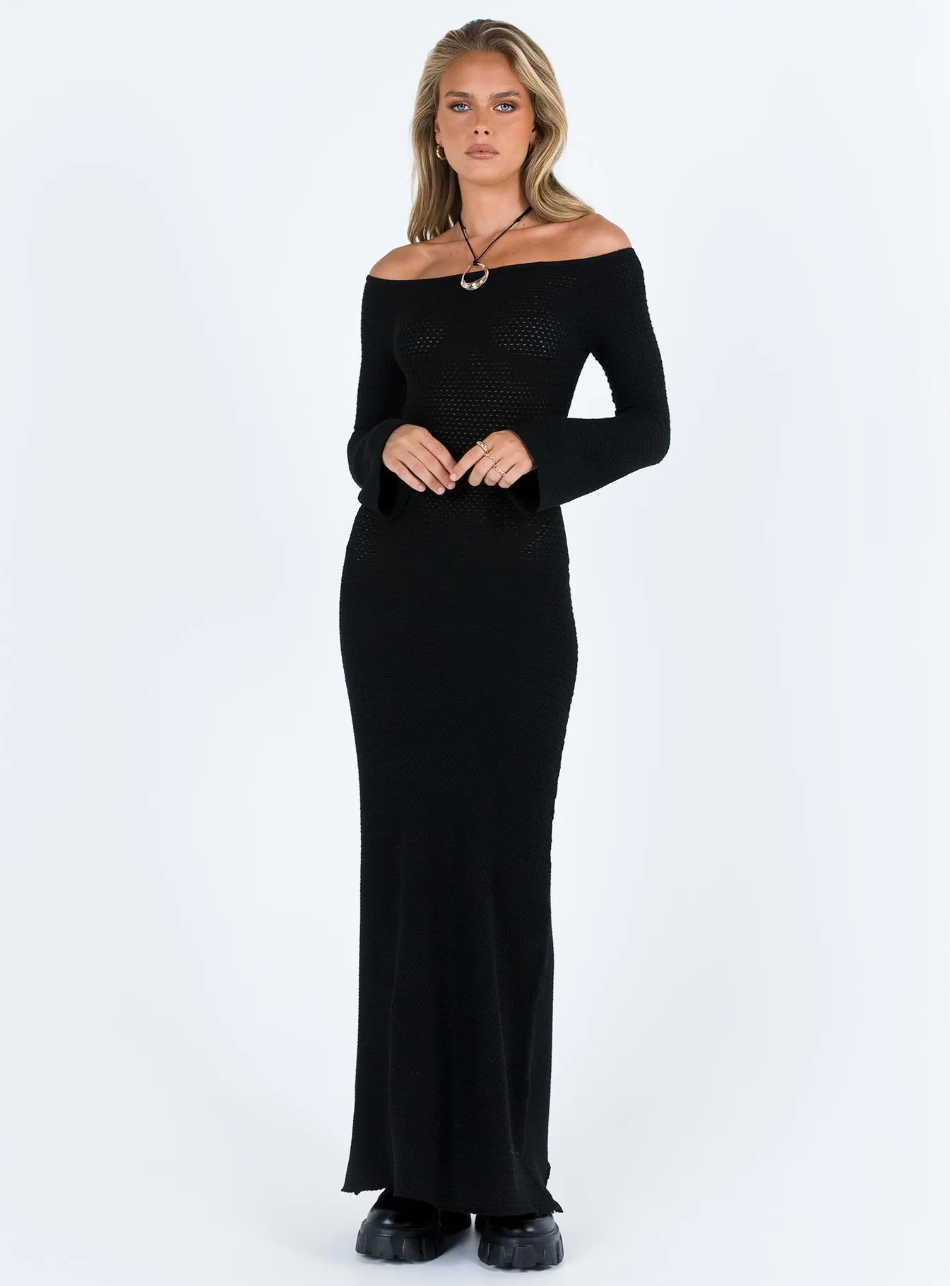 Elegant Cut Devyn Off The Shoulder Maxi Dress Black