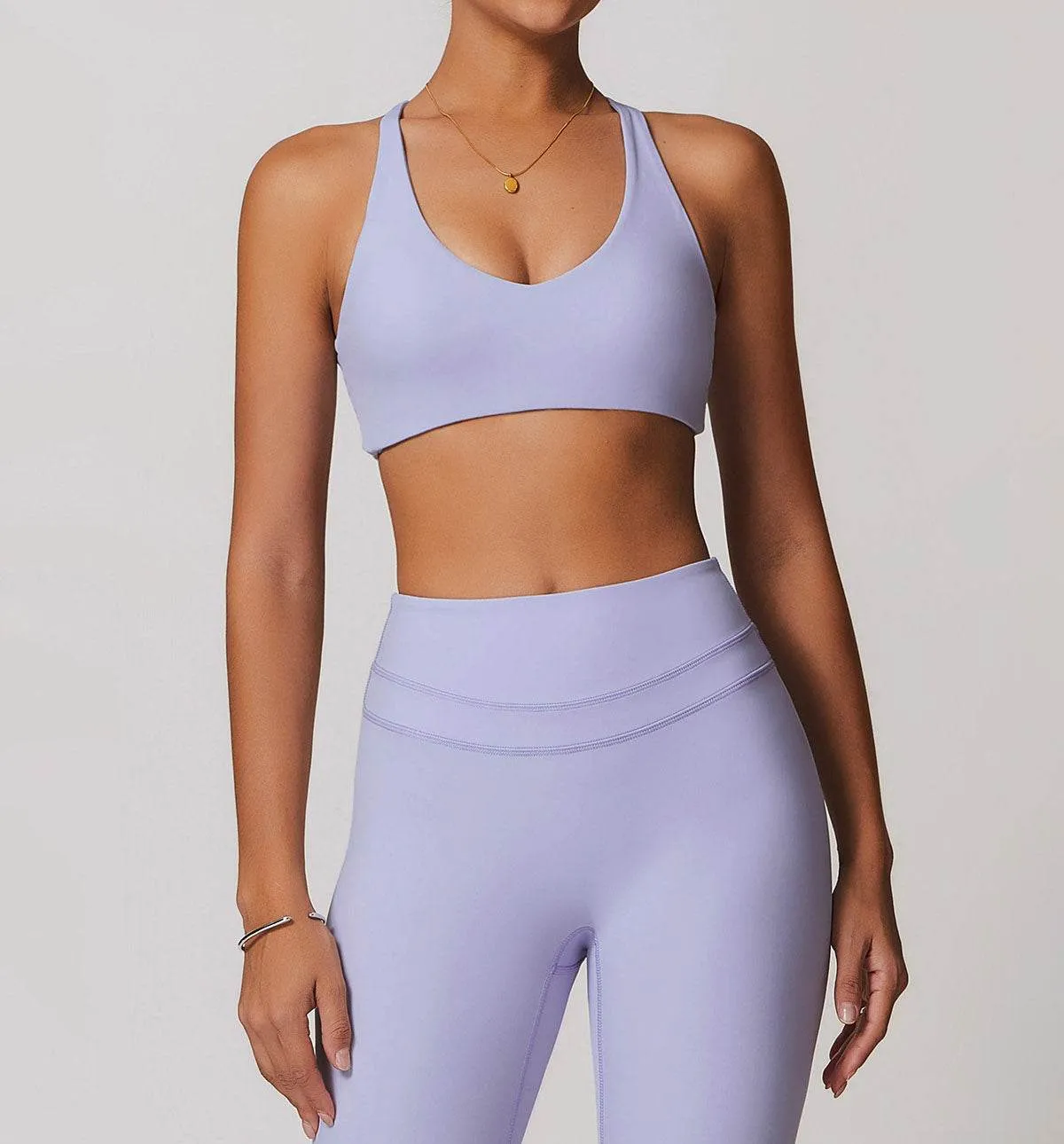 Lightweight Layering V Neck Twist Back Sports Bra with Padded