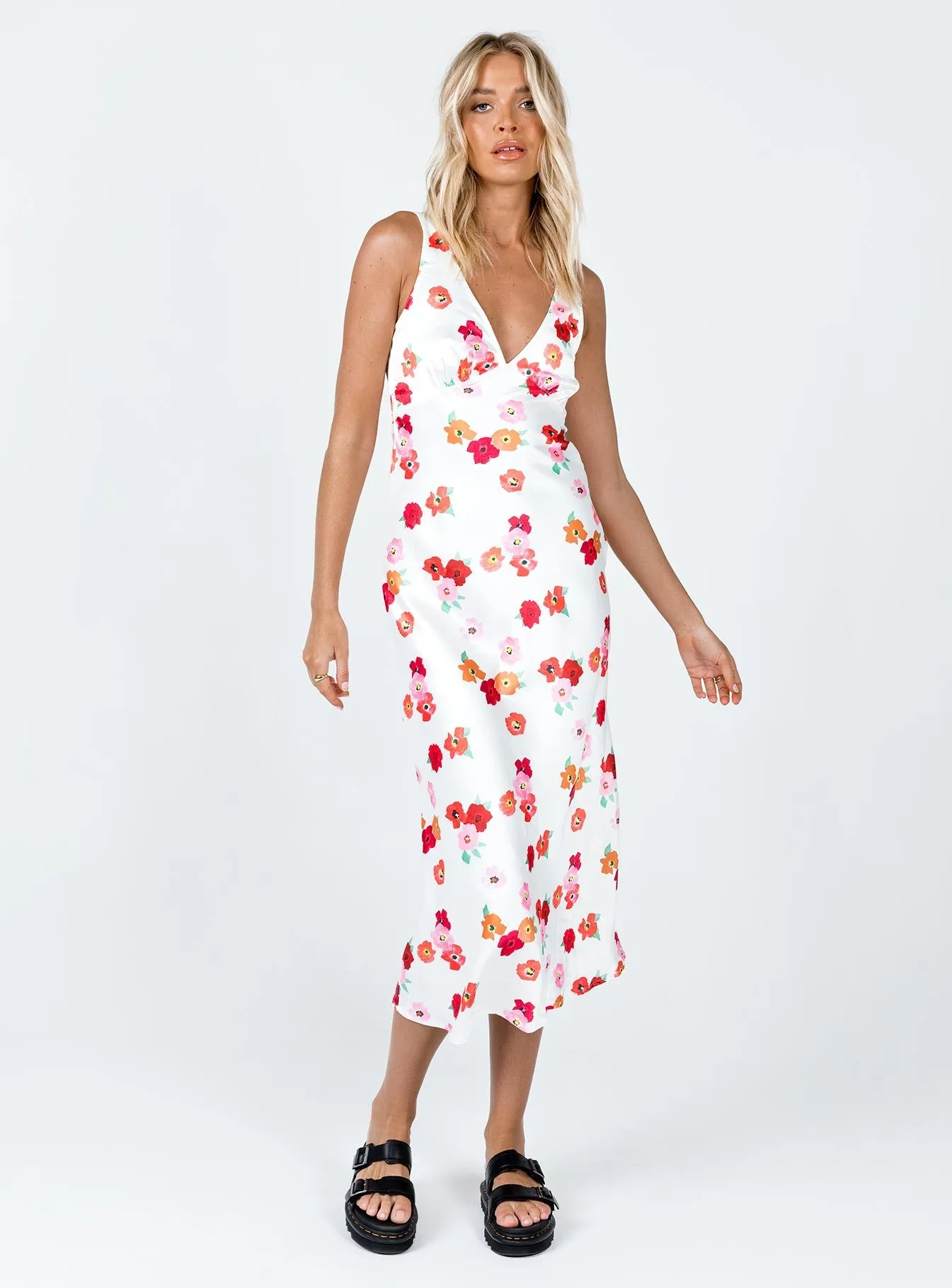 Nellie Maxi Dress White Floral Flattering Silhouette Wear Stay Cool