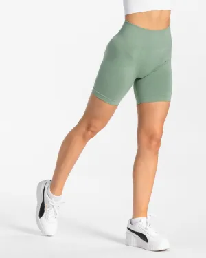 Chill Fit Design mesh ventilation Classy Shorts "Salbei"