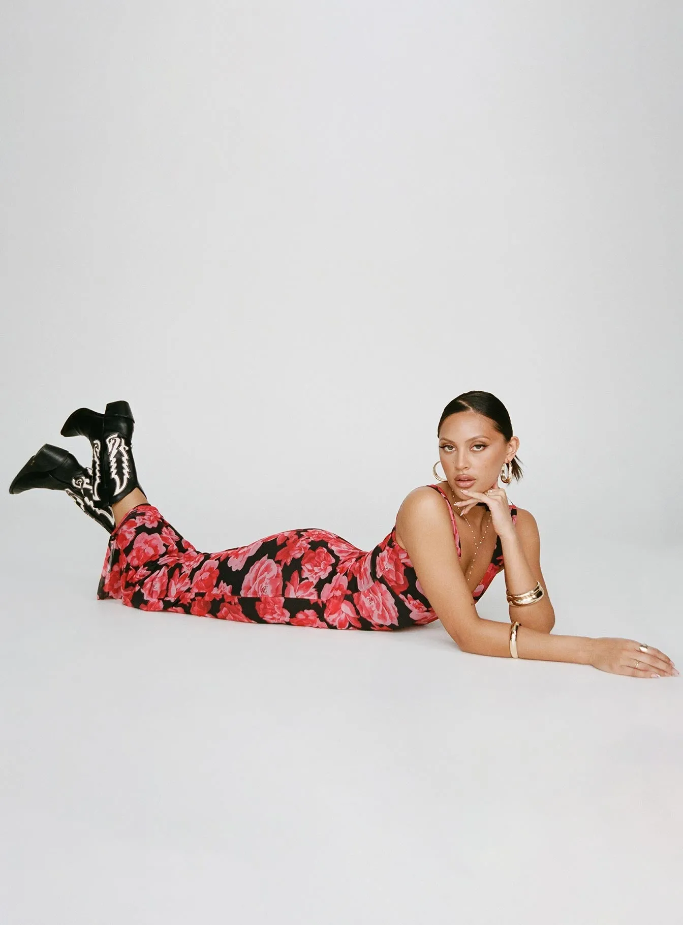 Flowing Design Chic Waist Lauers Maxi Dress Red Floral / Black