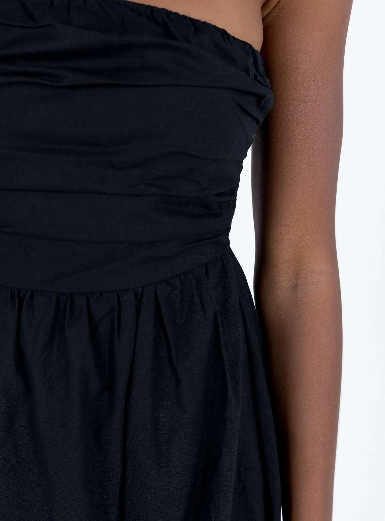 Barina Maxi Dress Black Skin Hug Chilly Day Comfort