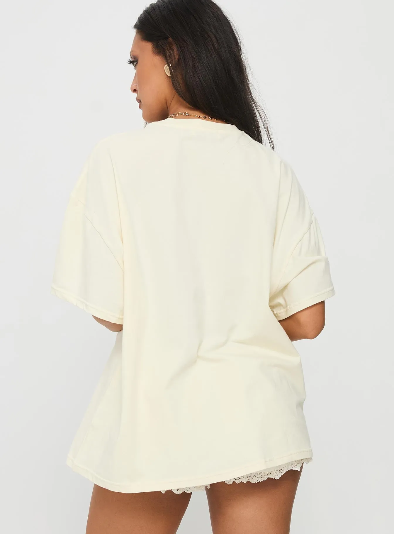 Active Trend Weekend Wardrobe Farmer's Pick Oversized Graphic Top Cream