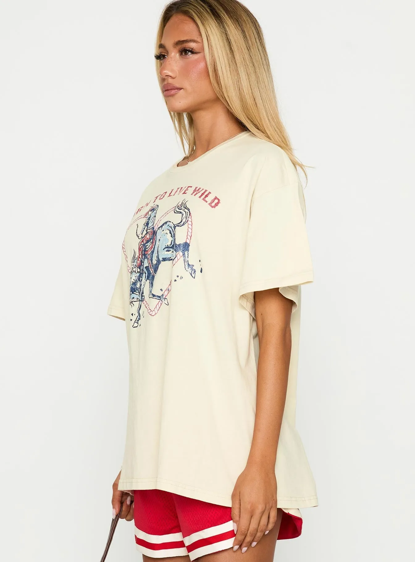 Comfortable Shape Oversized Cut Born To Live Wild Graphic Top White