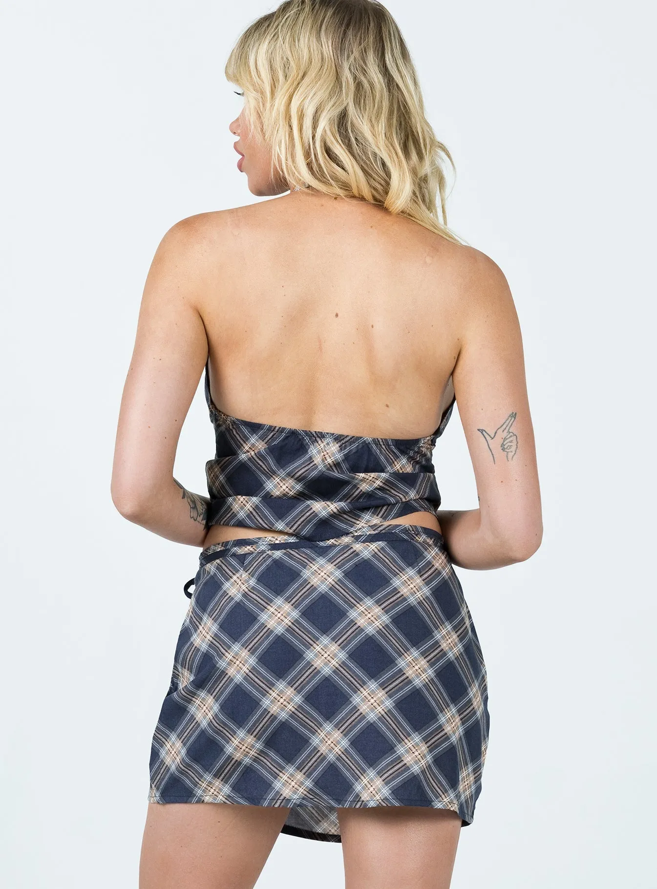 Motel Volta Skirt Black high contrast