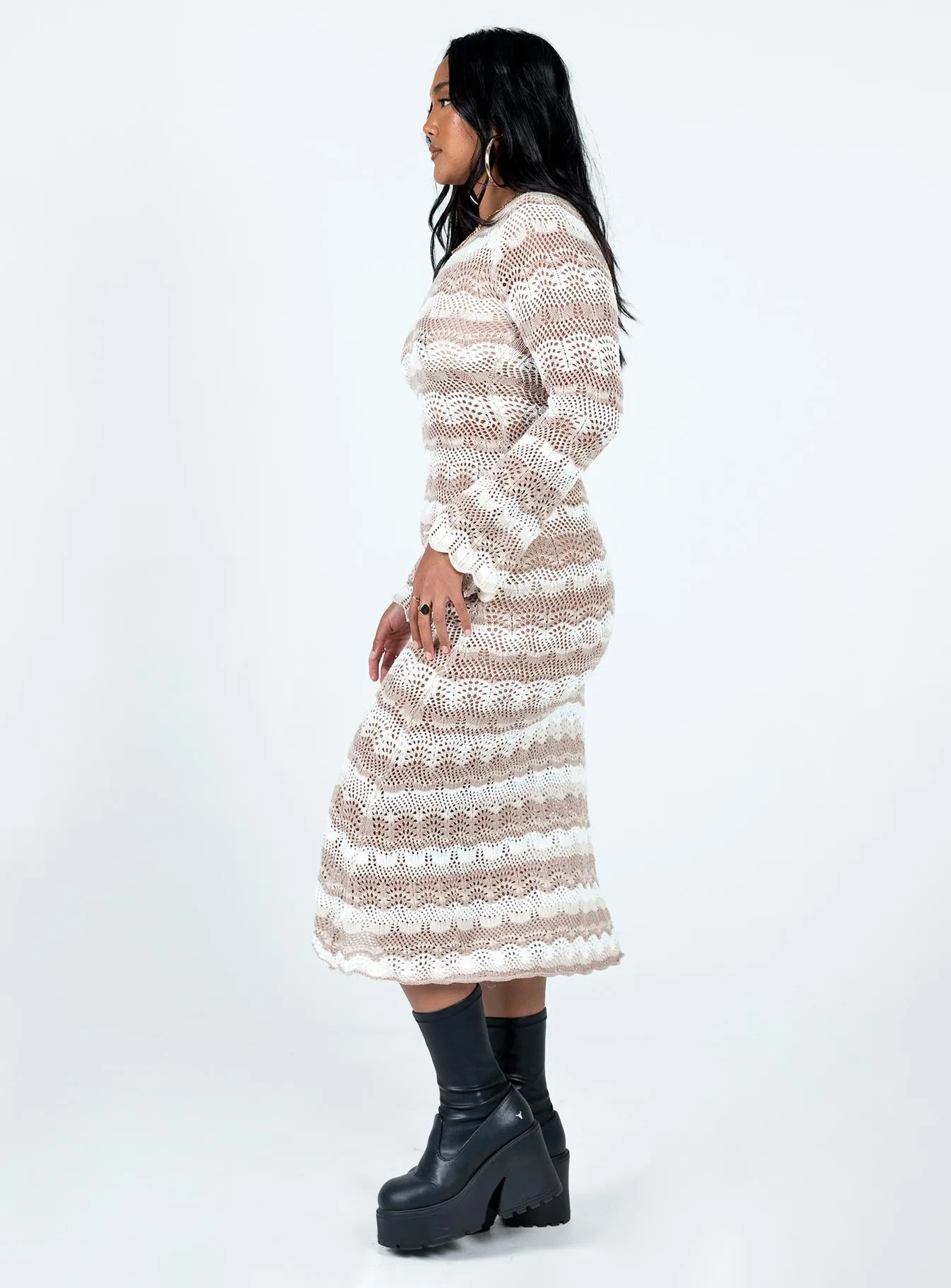Casual and Stylish Leah Knit Midi Dress Beige