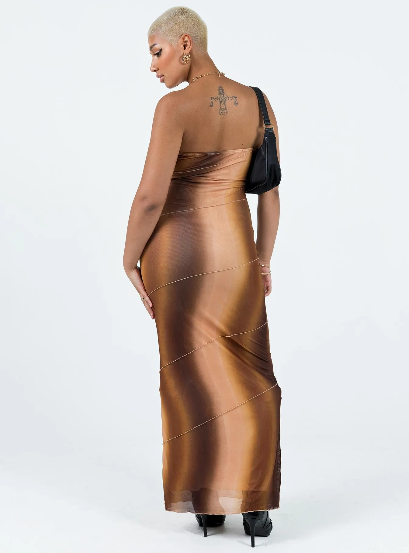 Cut-Out-Detail Essential Style Luela Maxi Dress Brown