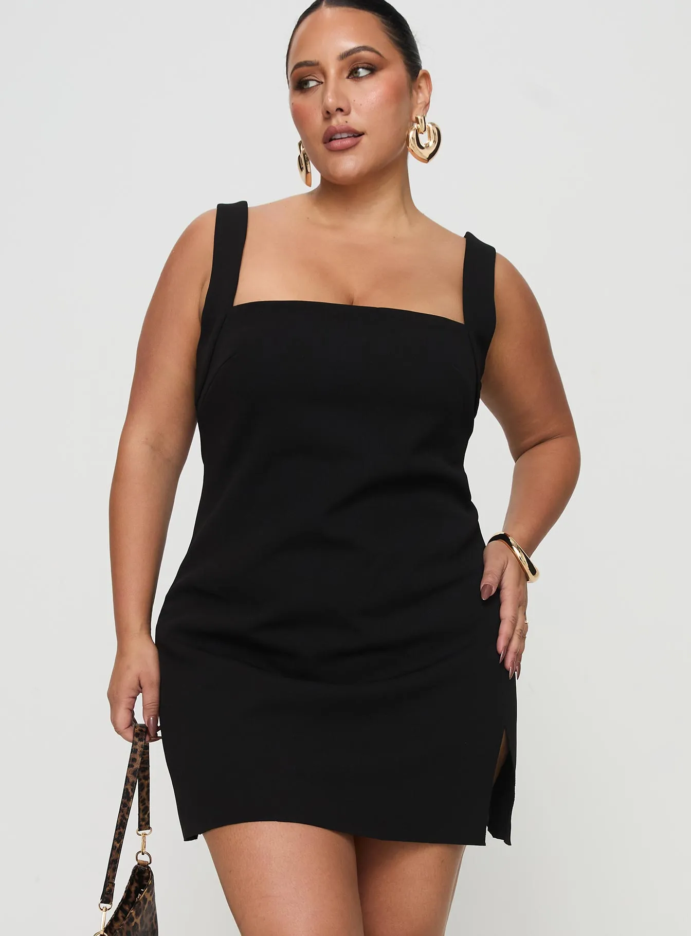 Bombshell Mini Dress Black Curve Refined Presence Feminine Line
