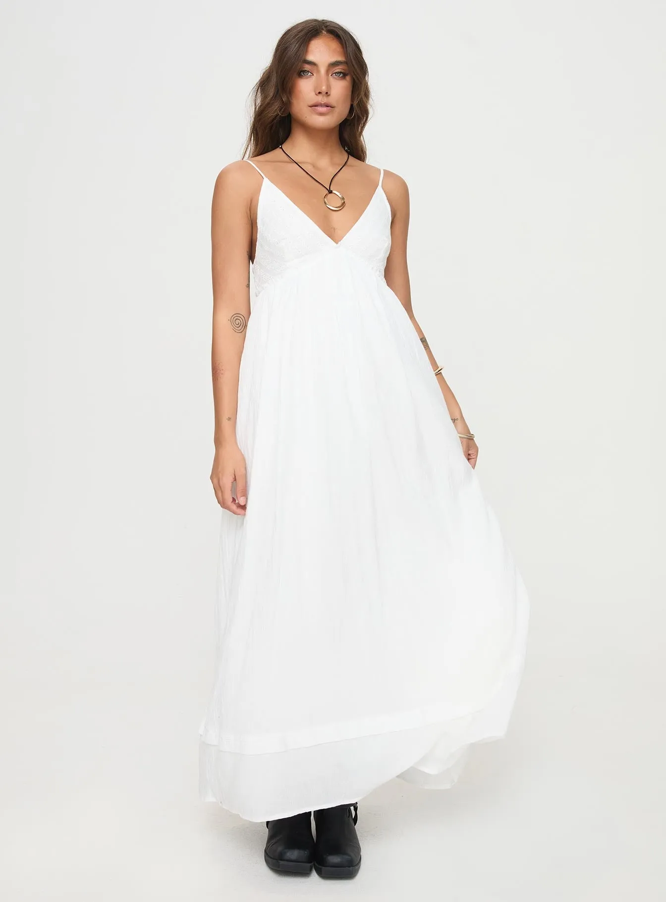 Summer Outfit Natural Flow Eriksson Maxi Dress White