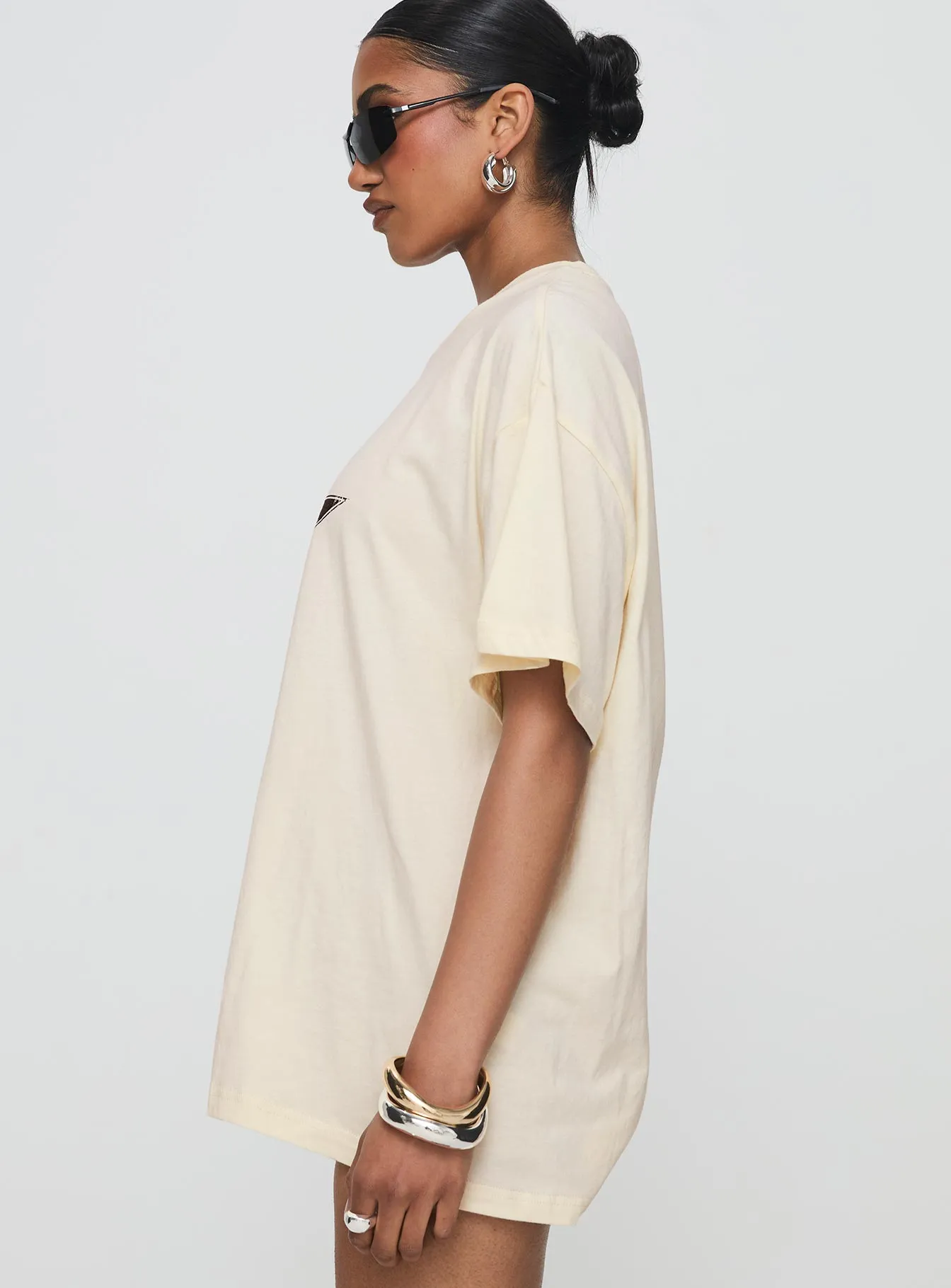 Laser Cut Edges Faded Star Tee Cream