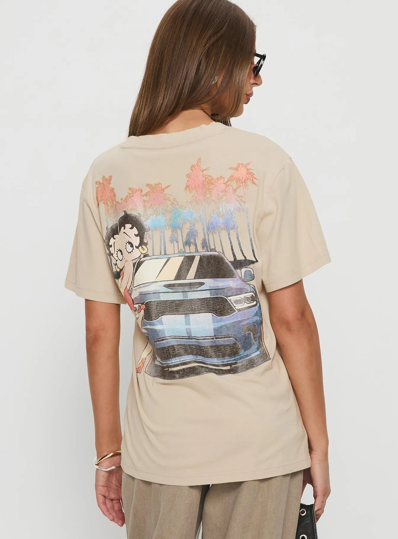 Betty Boop Beach Mode Oversized Graphic Top Washed White FadeResistantPrint