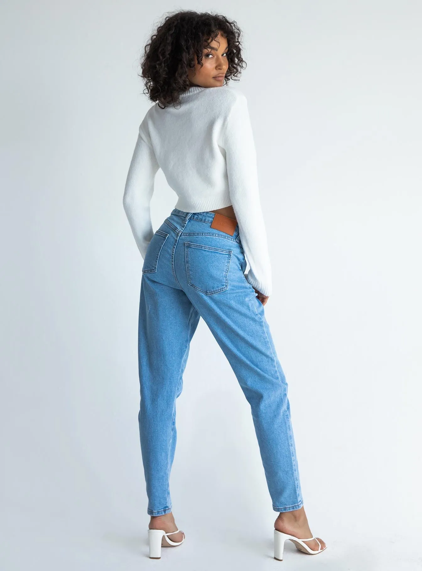 Halo Glow Seamless transition Leila Yolk Mom Denim Jeans