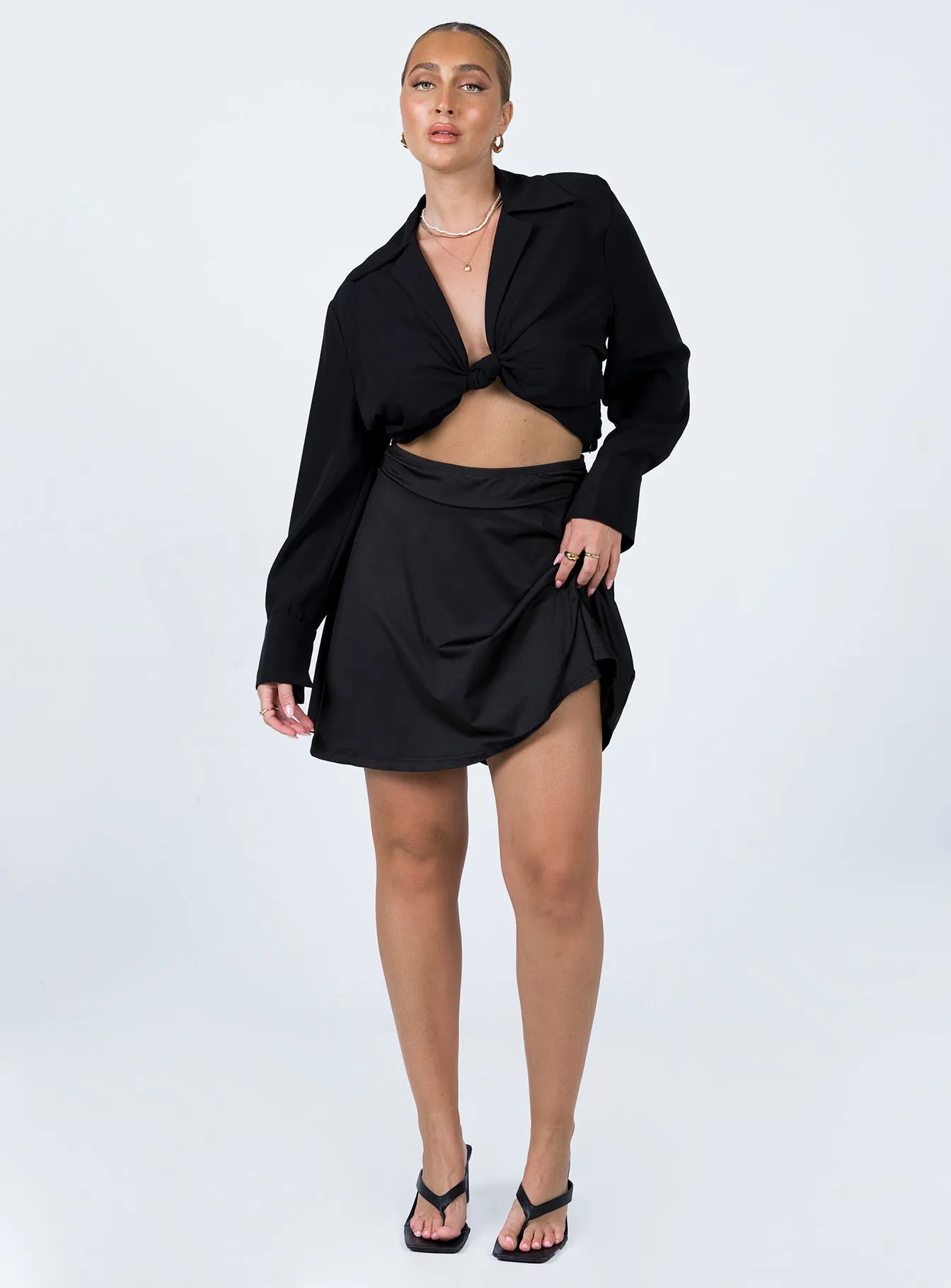 Travel Ready Em Mini Skirt Black