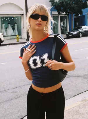 Salda Tee Navy Timeless Look Wear Trendy All-Day