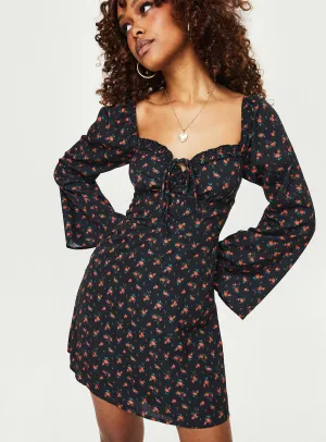 Urban Light Love Birds Long Sleeve Mini Dress Black / Red Floral