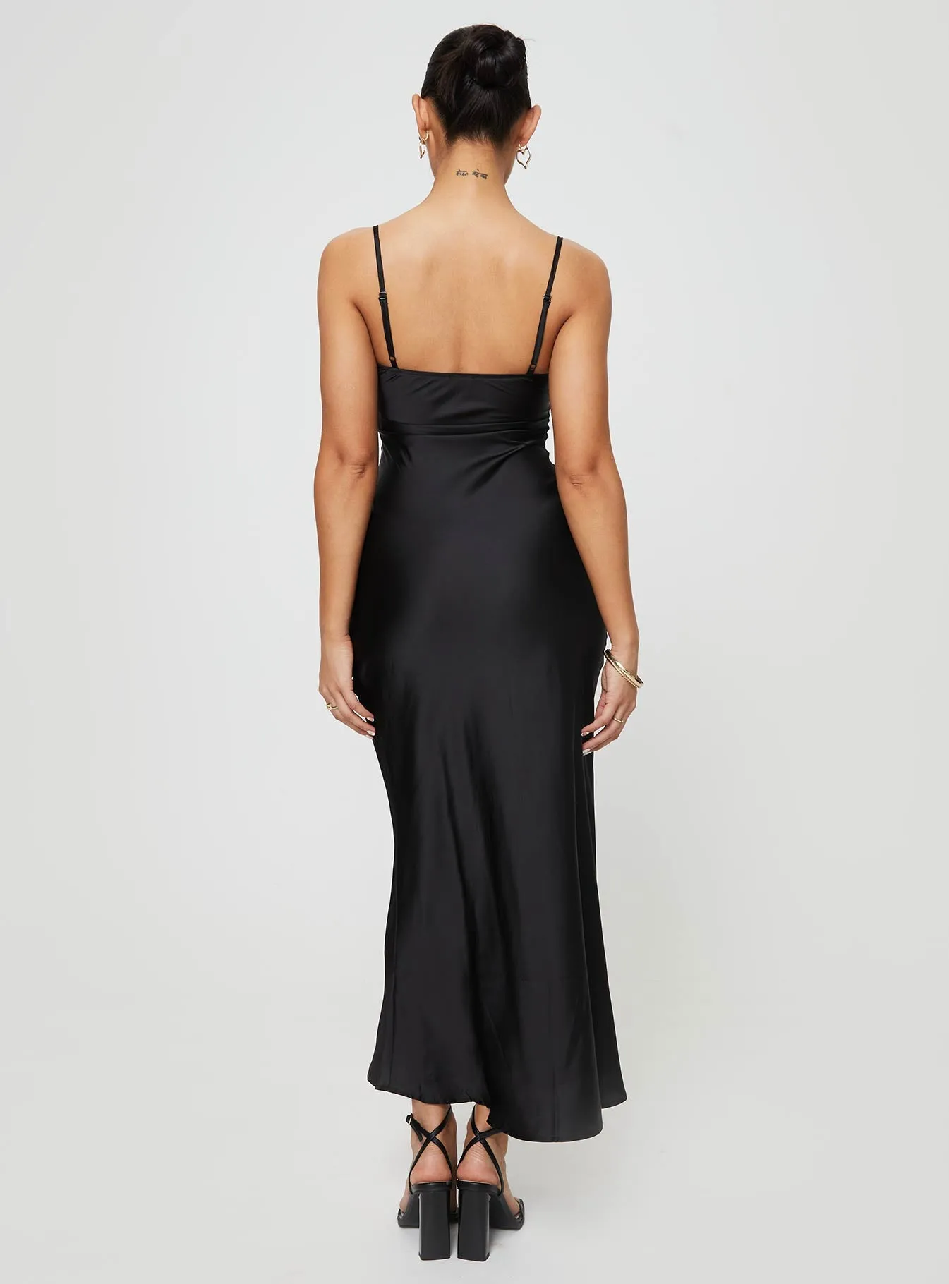 Larver Maxi Dress Black BreathableLining