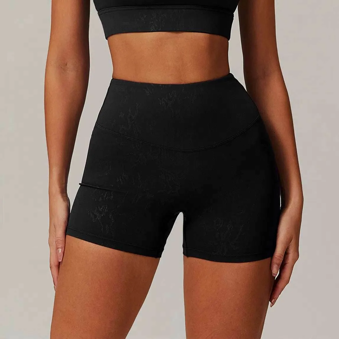 Run Core High Waist Yoga Short With Gold Blocking Pattern