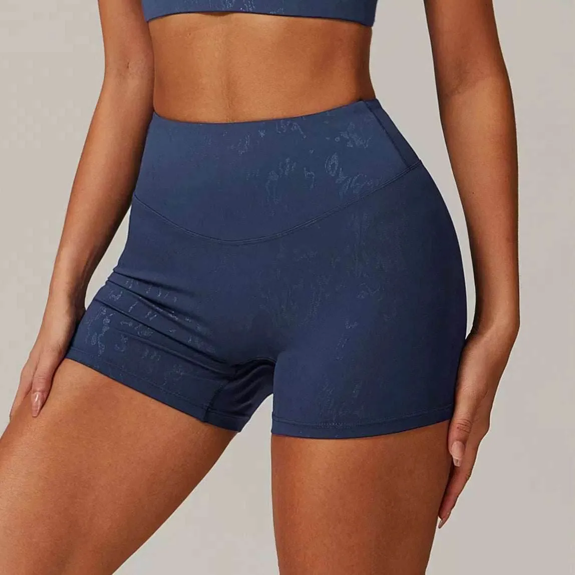 Flash Look High Waist Yoga Short With Gold Blocking Pattern