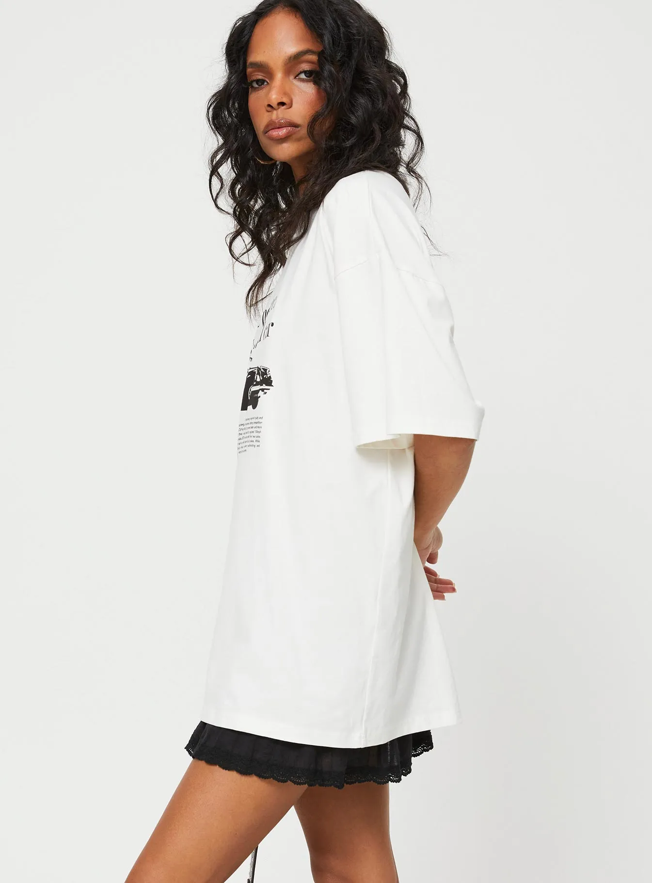 Cozy Waist Casual All-Day Weekender Graphic Tee White