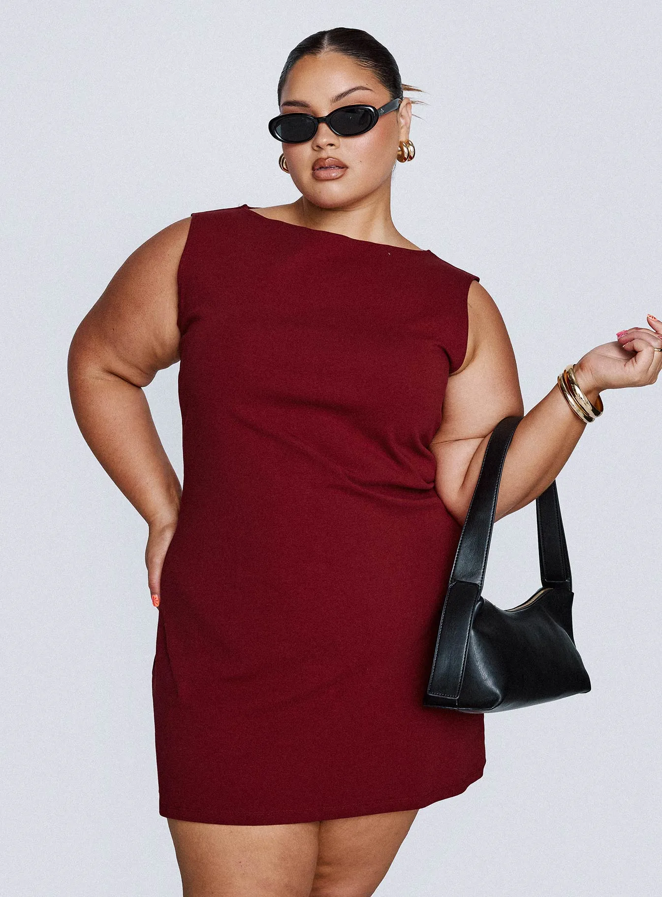 Zimmie Mini Dress Burgundy Curve Bold Statement confident look