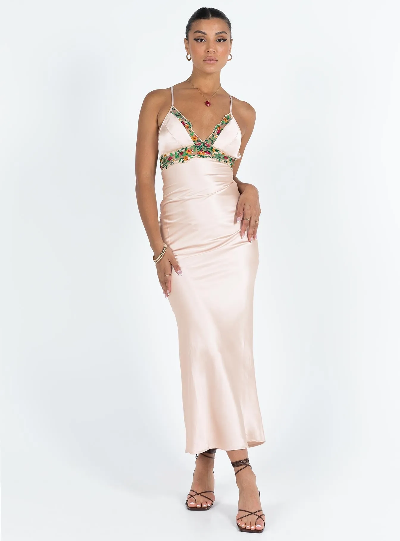 Minimal Motion Sadelle Maxi Dress Champagne
