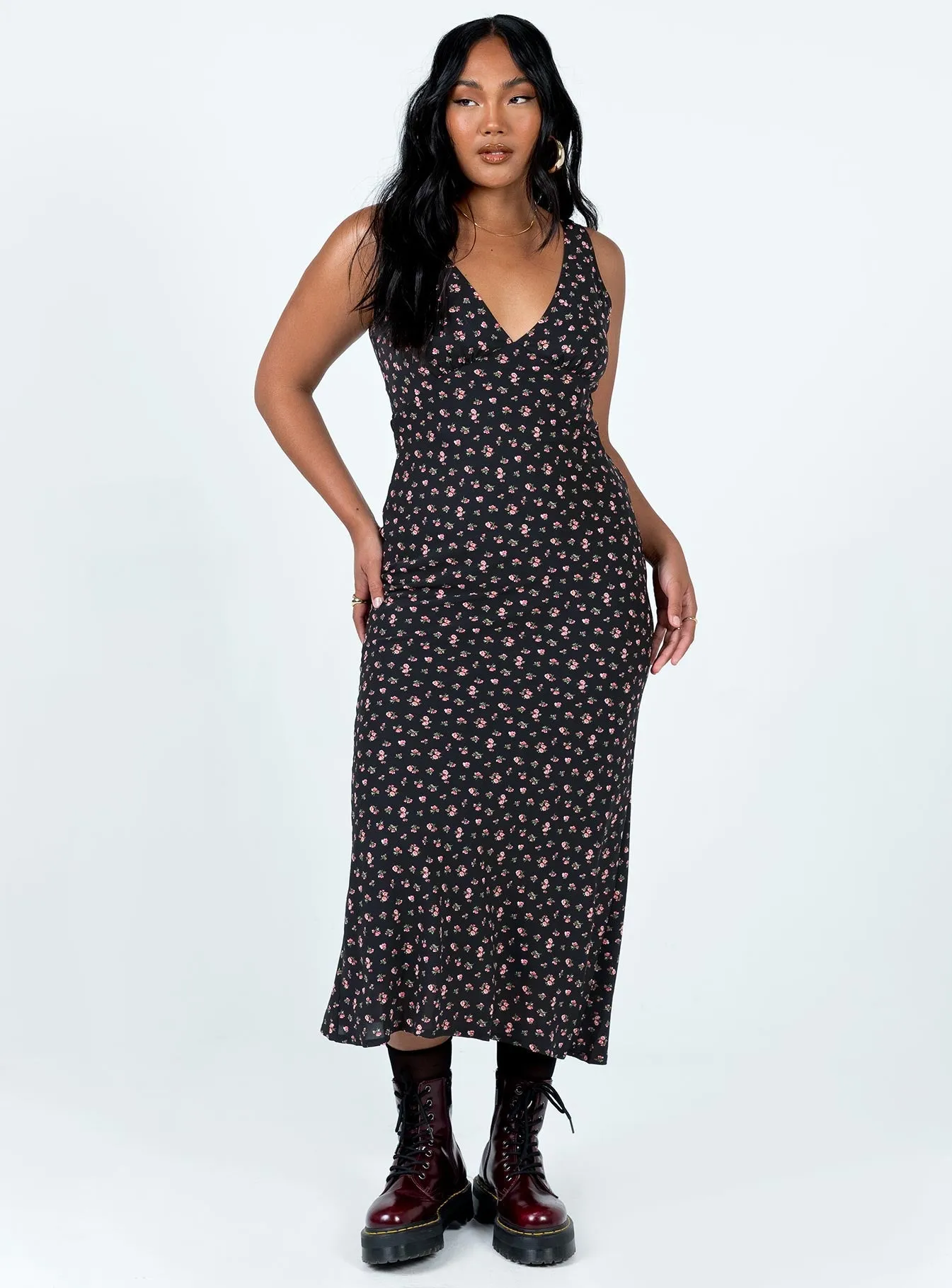 Comfort Waist Fit Mid Fit Sariah Midi Dress Black