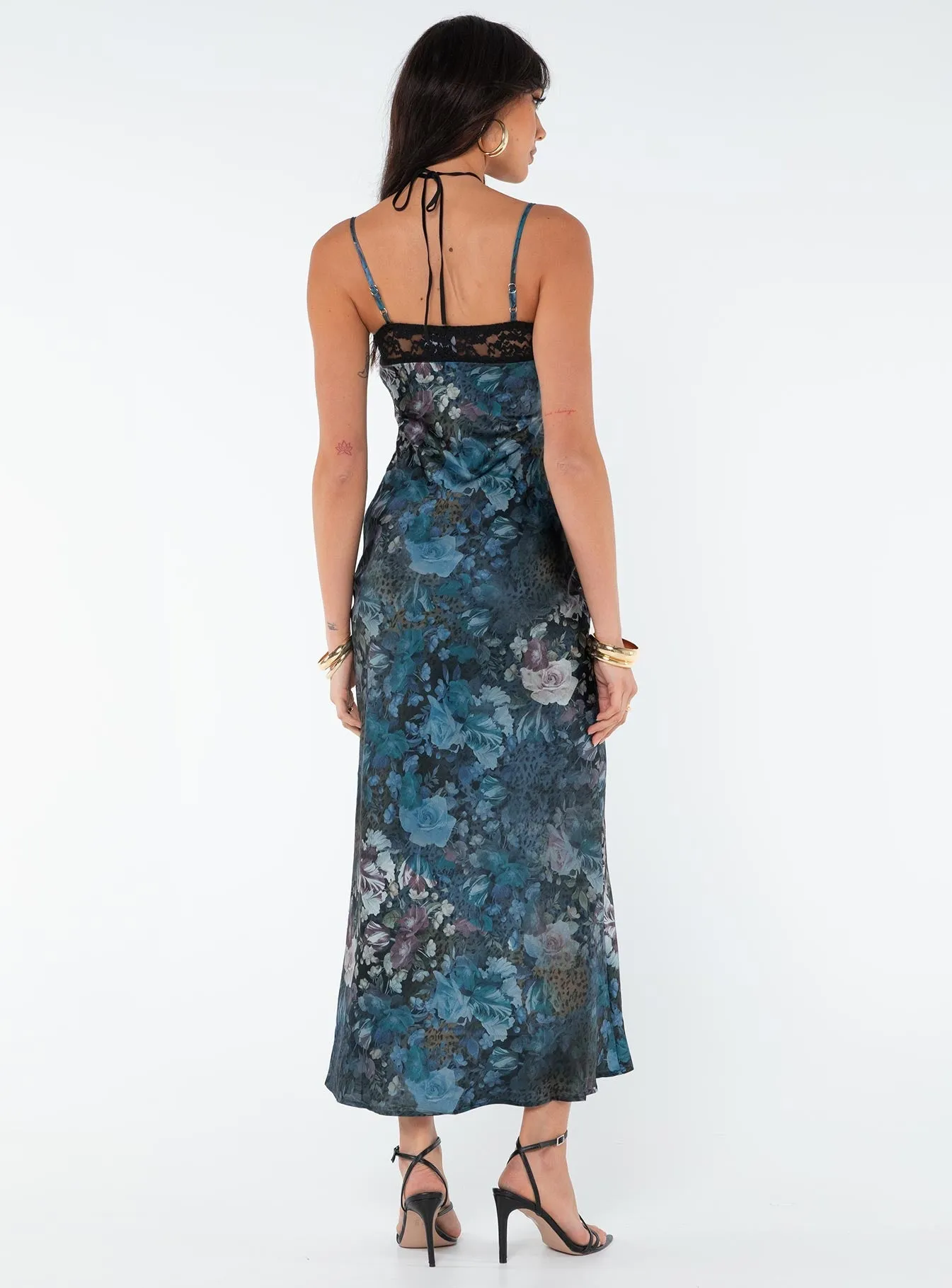 Darsy Maxi Dress Blue Multi MultiPurposePockets Soft Layers
